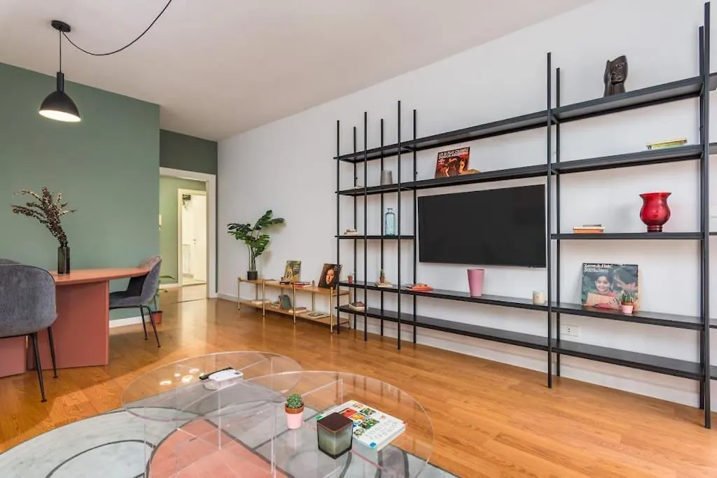 Perla'S 2-Br Apt In Mar Mikhael Beirut