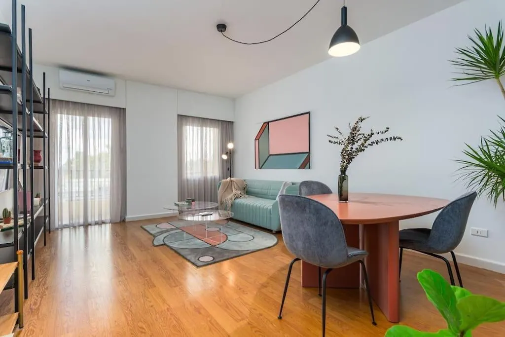 Lägenhet Perla'S 2-Br Apt In Mar Mikhael Beirut Libanon