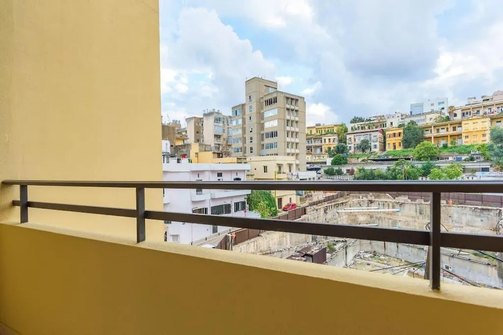 Lägenhet Perla'S 2-Br Apt In Mar Mikhael Beirut