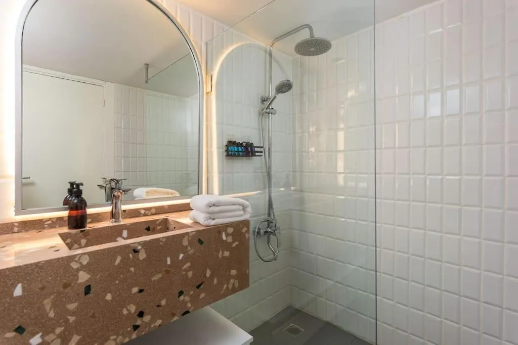 Perla'S 2-Br Apt In Mar Mikhael Beirute Apartamento