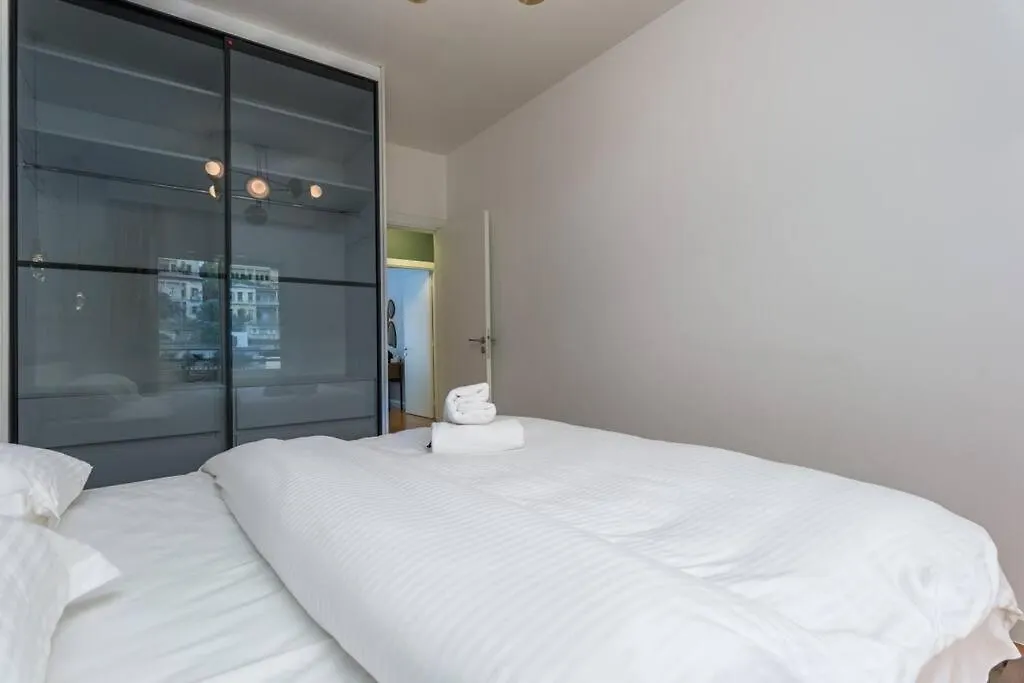 Apartamento Perla'S 2-Br Apt In Mar Mikhael Beirute Líbano